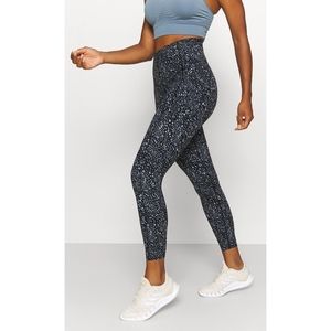 Sweaty Betty Power 7/8 Leggings in Blue Celestial Dot